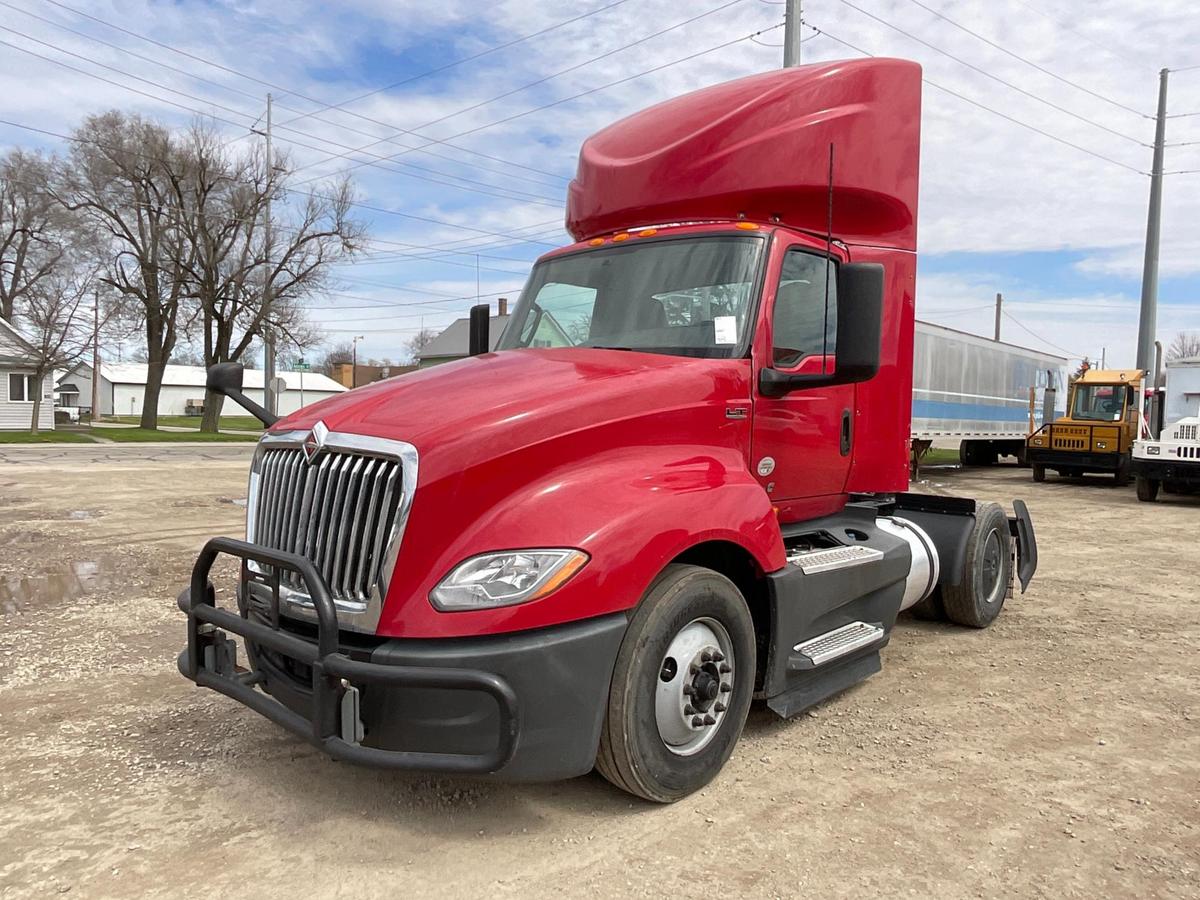 2019 International LT625 Day Cab