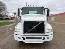 2008 Volvo VNM Day Cab