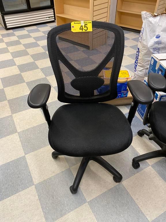 MESH BACK MULTI-TASK OFFICE CHAIR