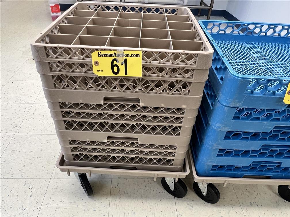 LOT: 3-GLASS RACKS & CADDY