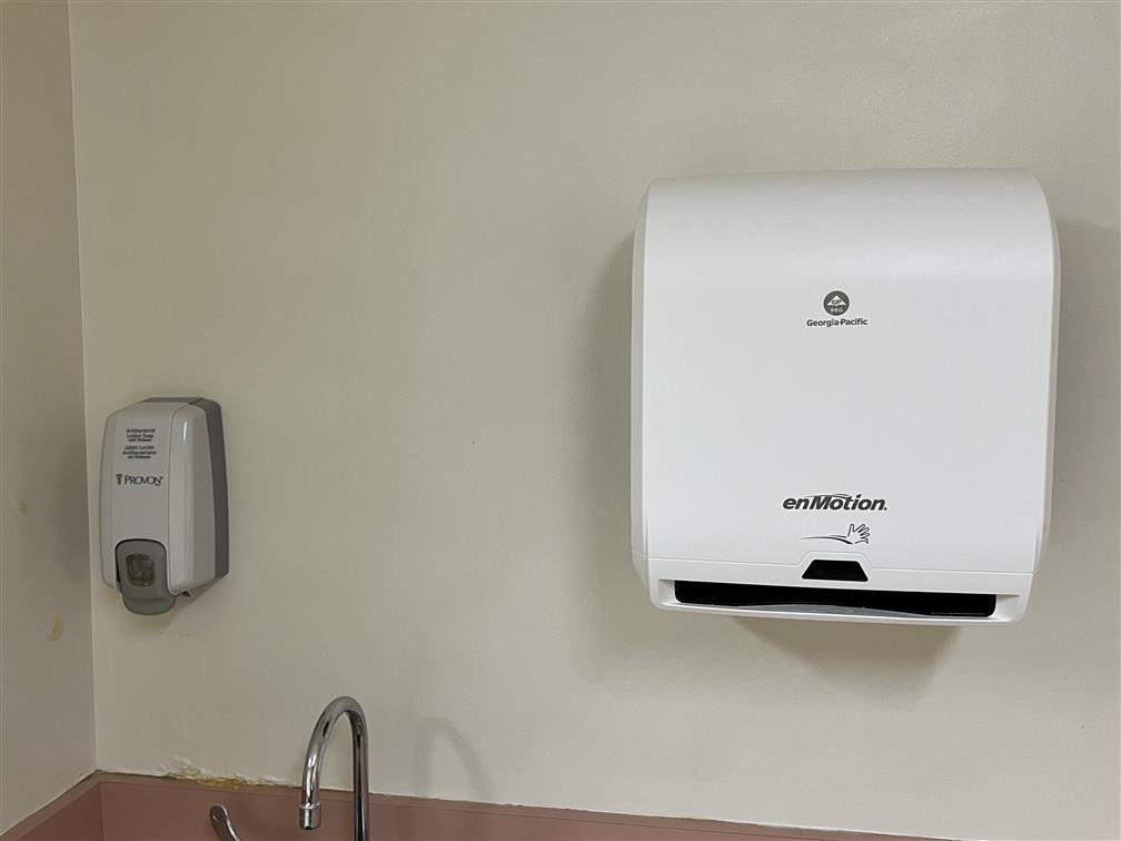 ENMOTION TOWEL DISPENSER & KENDAL SHARPS CONTAINER