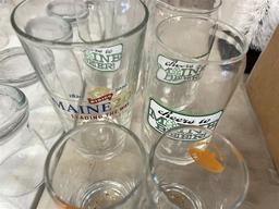 LOT OF ASSORTED GLASSWARE: