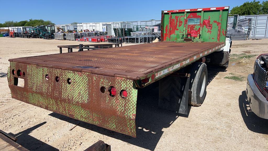 *2000 International 4700 T444E Roll-Back Flatbed