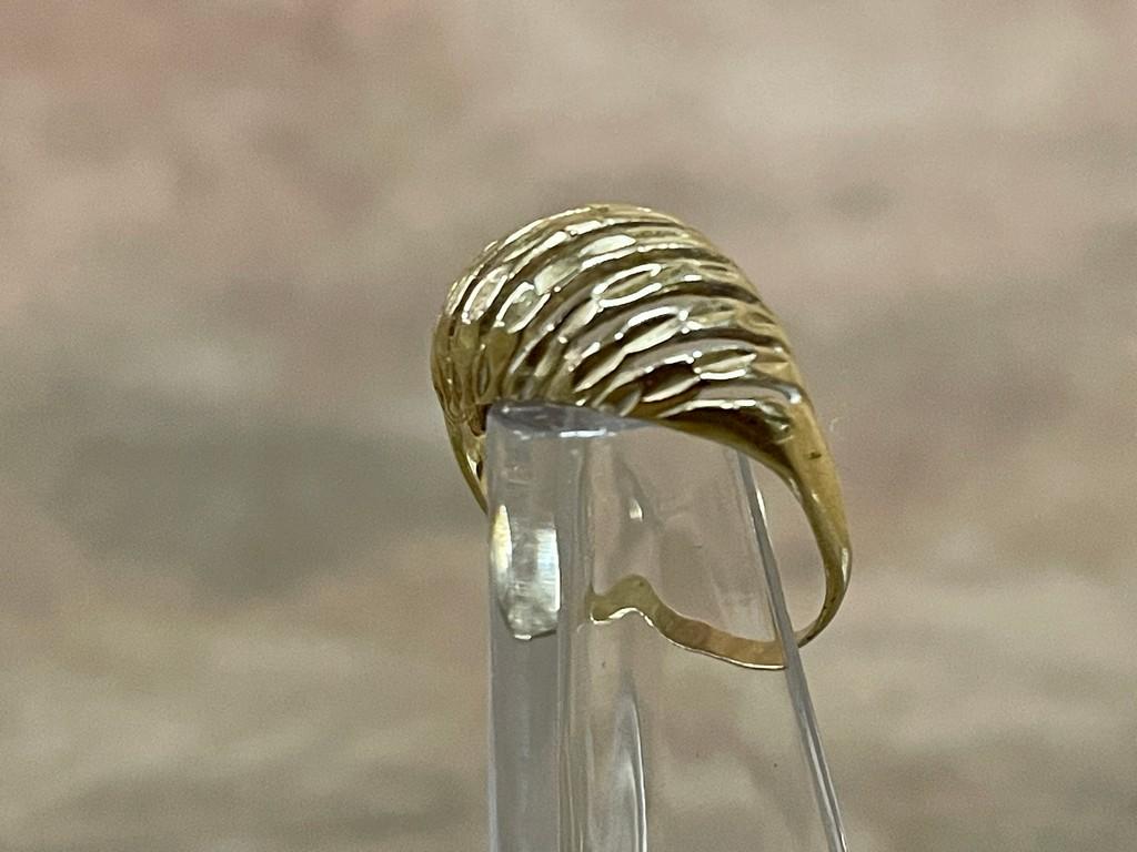 14 K Gold Ladies Dome Ring