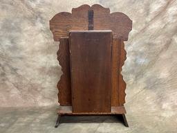 Nice Antique Pressed Oak Kitchen Clock Made By New Haven Clock Company