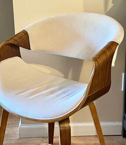 Mid-Century Modern Chair by LumiSource