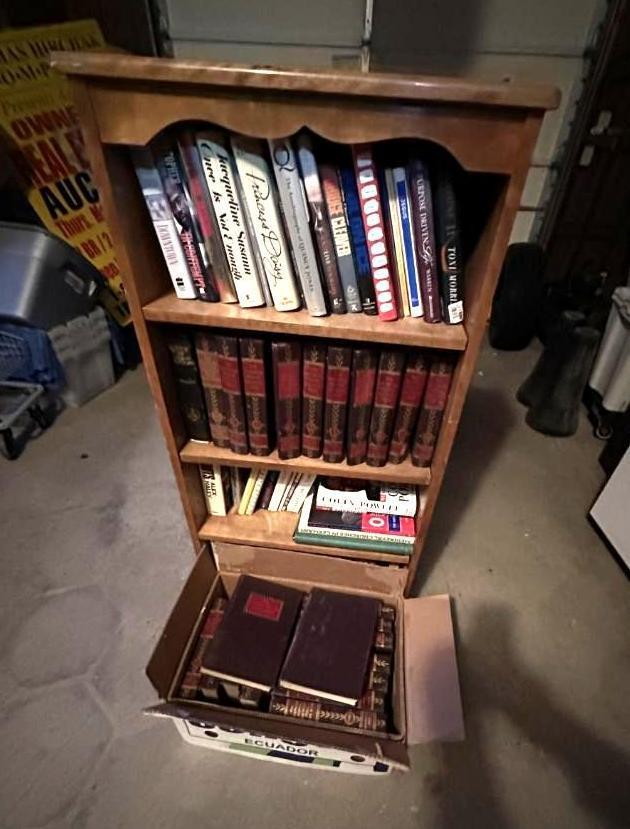 Small Bookshelf & Books