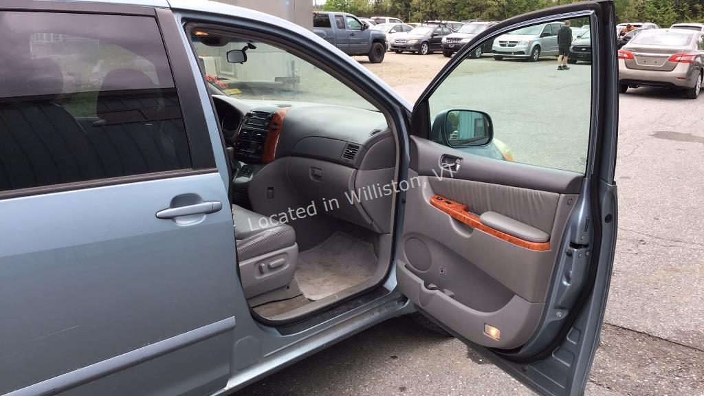 2006 Toyota Sienna XLE 7 Passenger V6, 3.3L