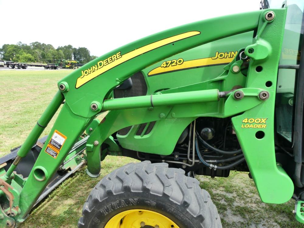 John Deere 4720