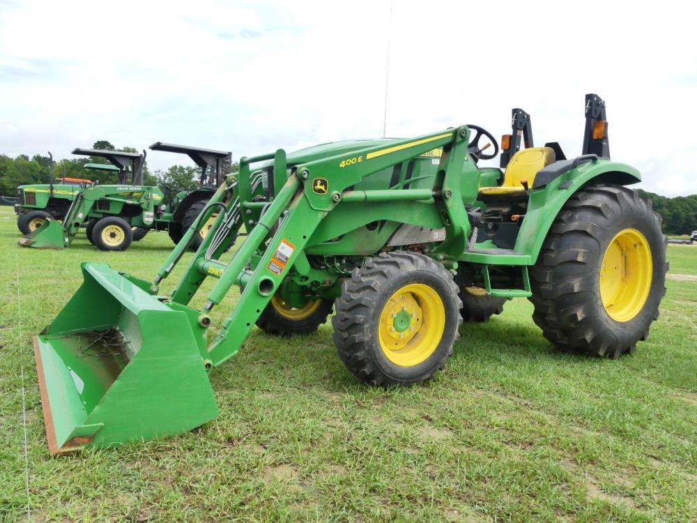 John Deere 4044M