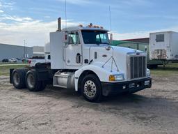 2002 Peterbilt 385 Day Cab Semi Truck - Diesel