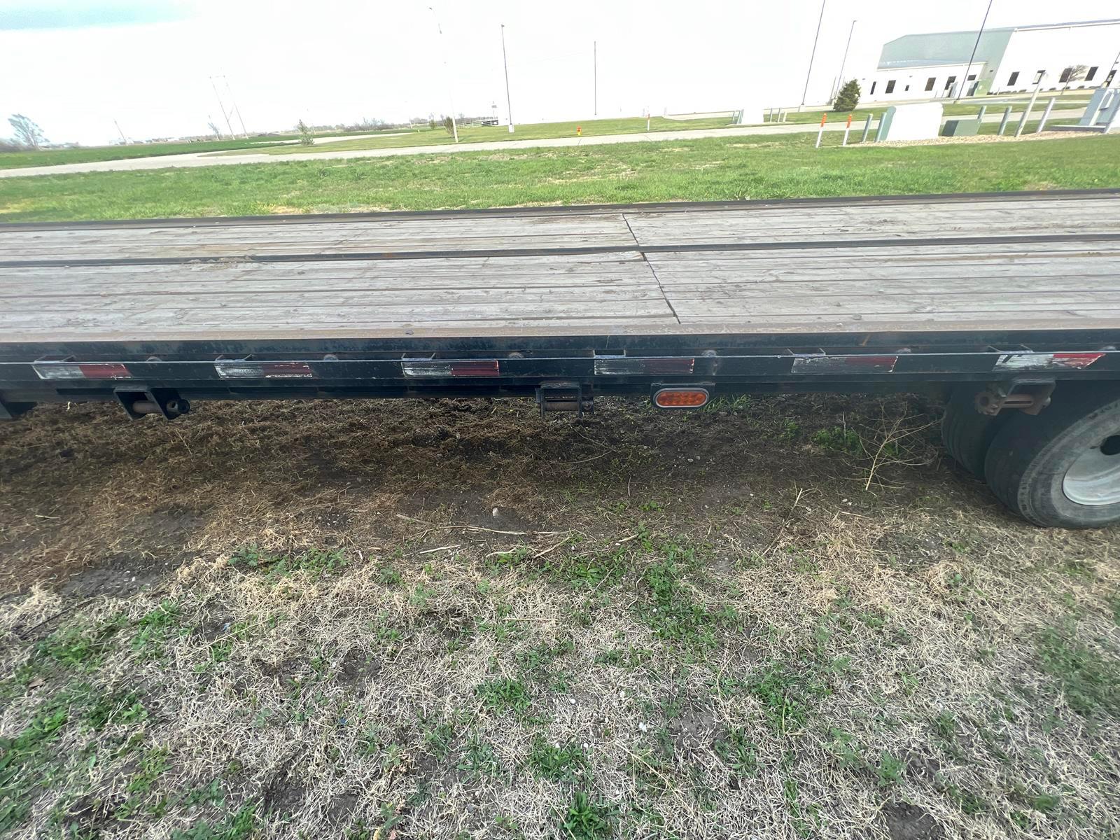 2017 Kerr Built 40ft Hydraulic Tilt Bed Trailer