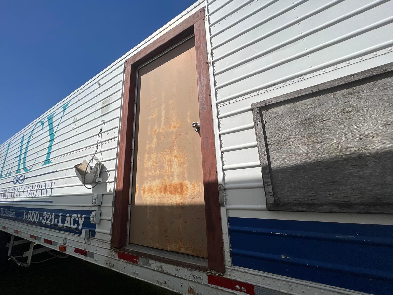 1949 Brown 41ft Enclosed Dry Van Jobsite Trailer