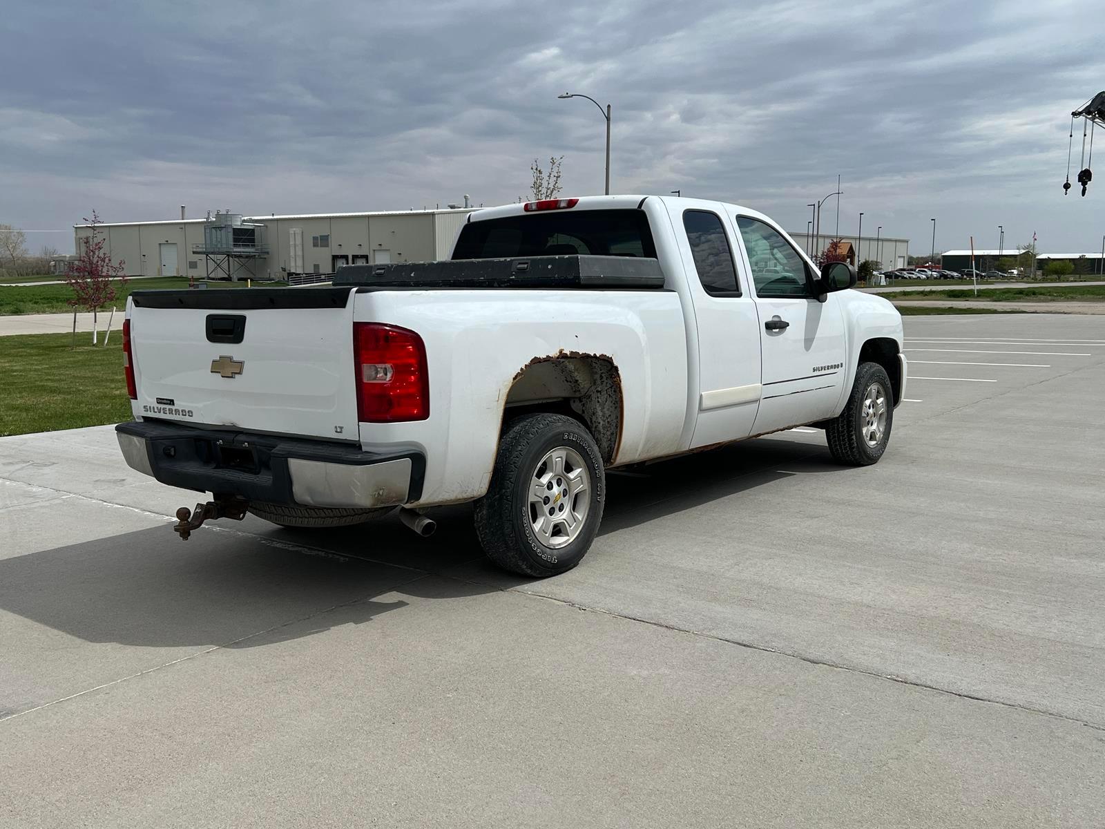 2008 Chevrolet Silverado 1500 Extended Cab Pickup - Gasoline