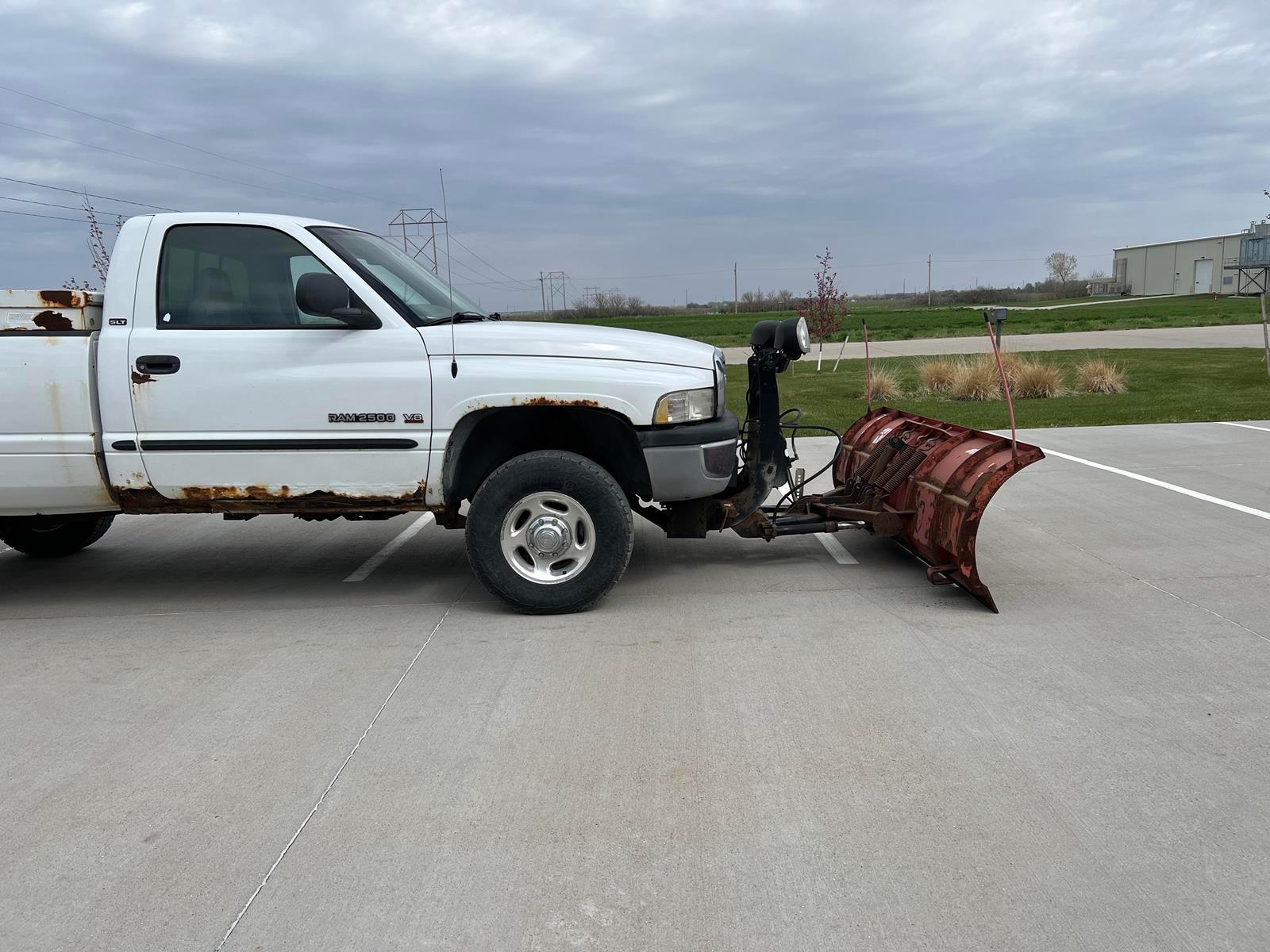 2002 Dodge Ram 2500 Pickup - Gasoline