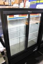 TRUE GDM-41SL-60-HC-LD SELF CONTAINED 2-SLIDE DOOR COOLER