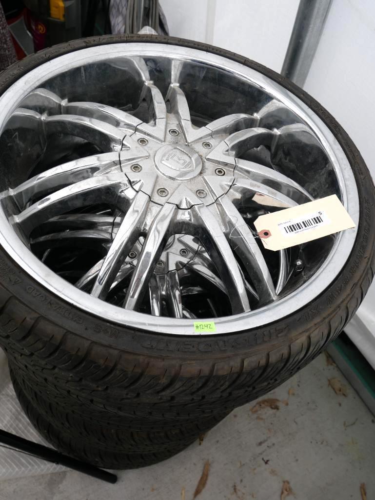 Set of Four Borghini 18" Wheels with Venezia Crusader Tires