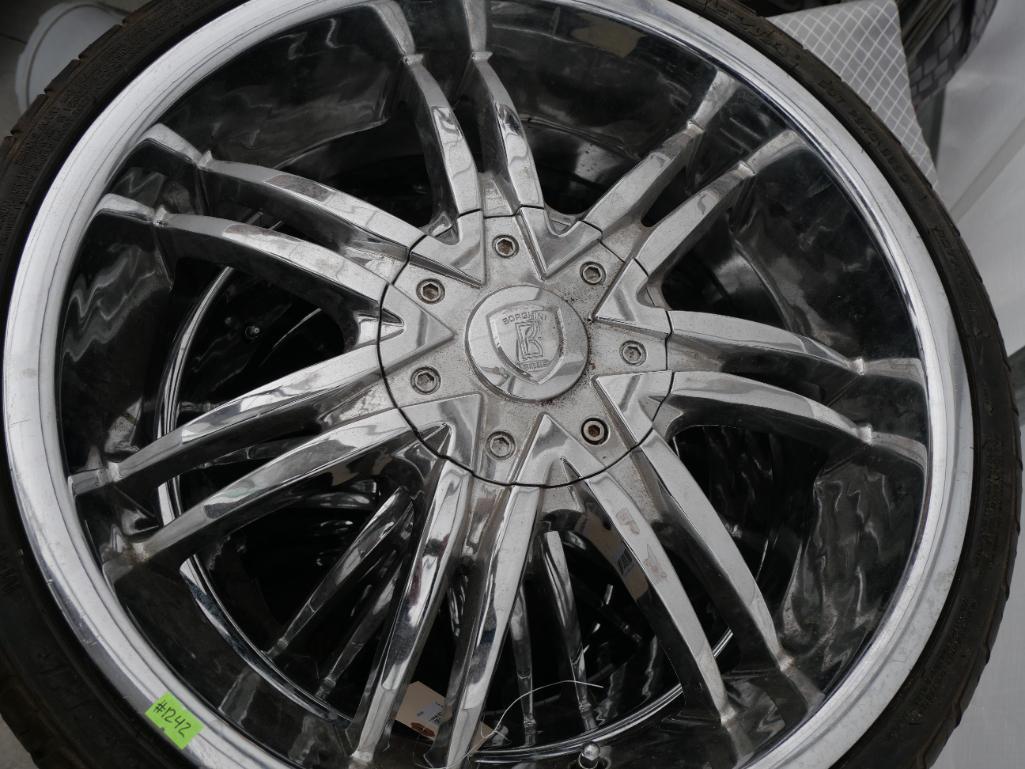 Set of Four Borghini 18" Wheels with Venezia Crusader Tires