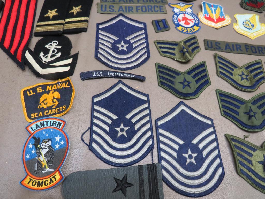 US Military Patches, Pins and Buttons