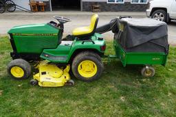 John Deere 425 Tractor w/ MC519 Material Collection Cart