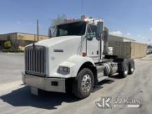 2009 Kenworth T800 Conventional Cab Runs & Moves