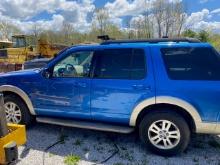 2010 FORD EXPLORER SUV,  - RUNS BUT DOES NOT MOVE. NEEDS FRONT TRANSMISSION